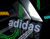 Farebný Adidas Logo